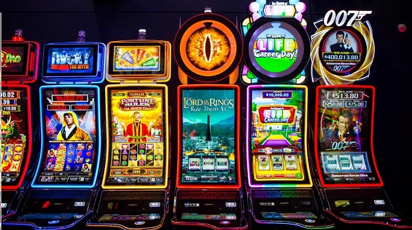 Slot Machine Games topic