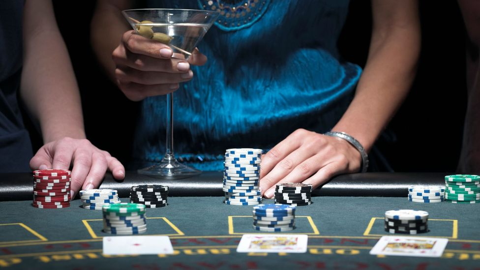 Mastering the Art of Casino Games: Tips for Playing and Winning